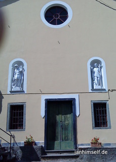 Kirche im Varatal
