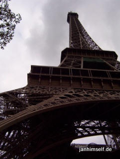 Paris Eiffelturm von unten